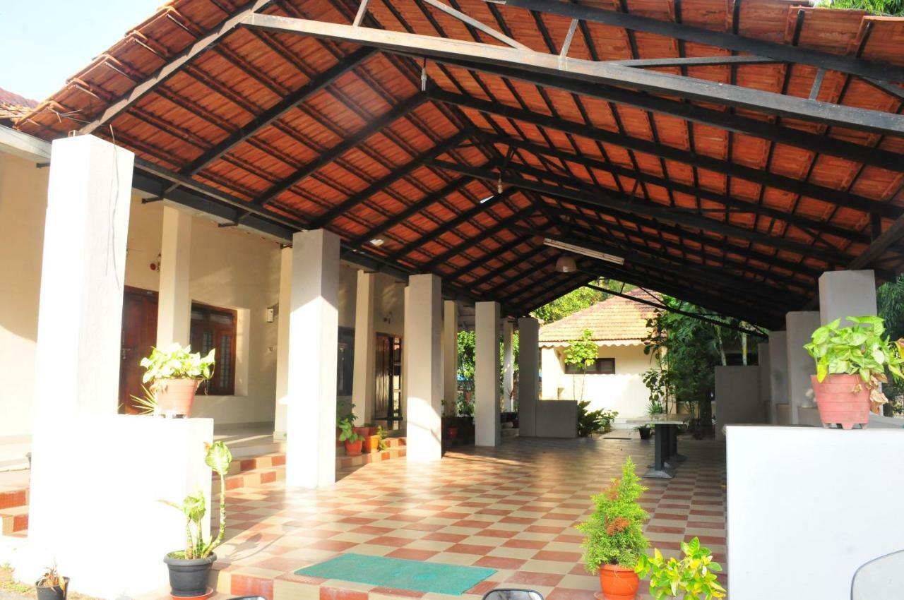 Kstdc Hotel Mayura Velapuri Belur Экстерьер фото